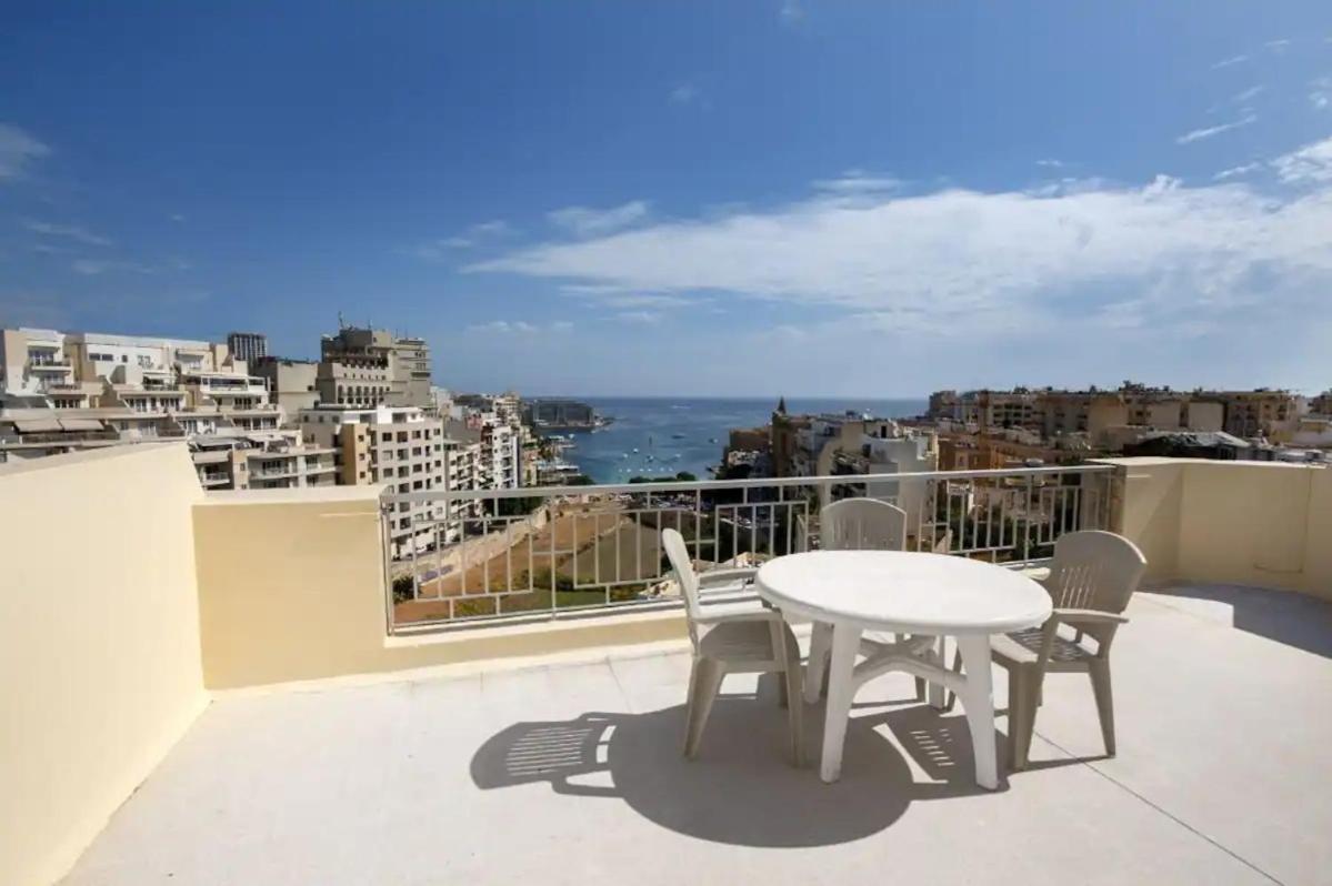 Seaview Penthouse Balluta Bay Vc Saint Julian's Bagian luar foto